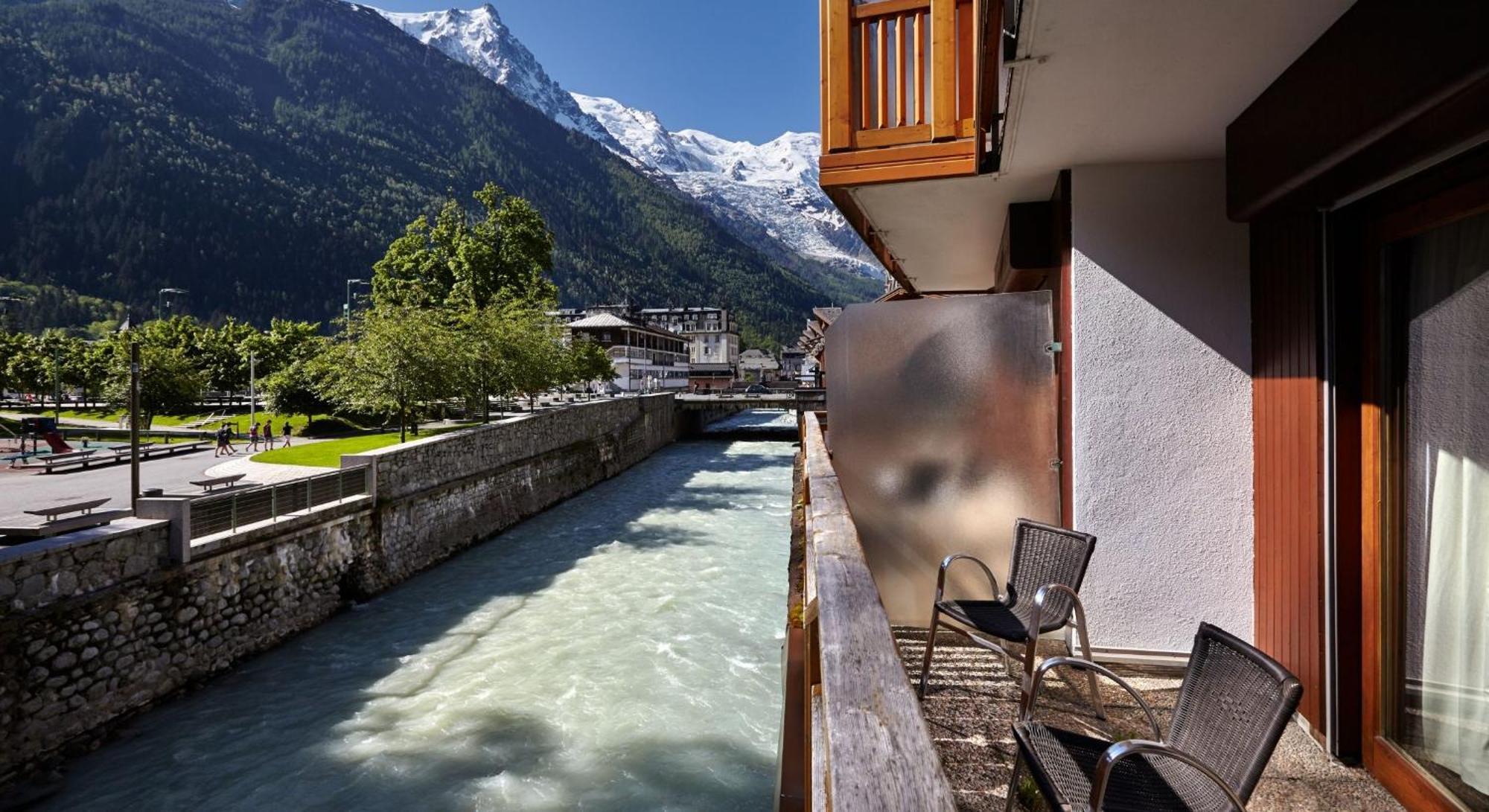 Hotel De L'Arve By Happyculture Chamonix Bagian luar foto