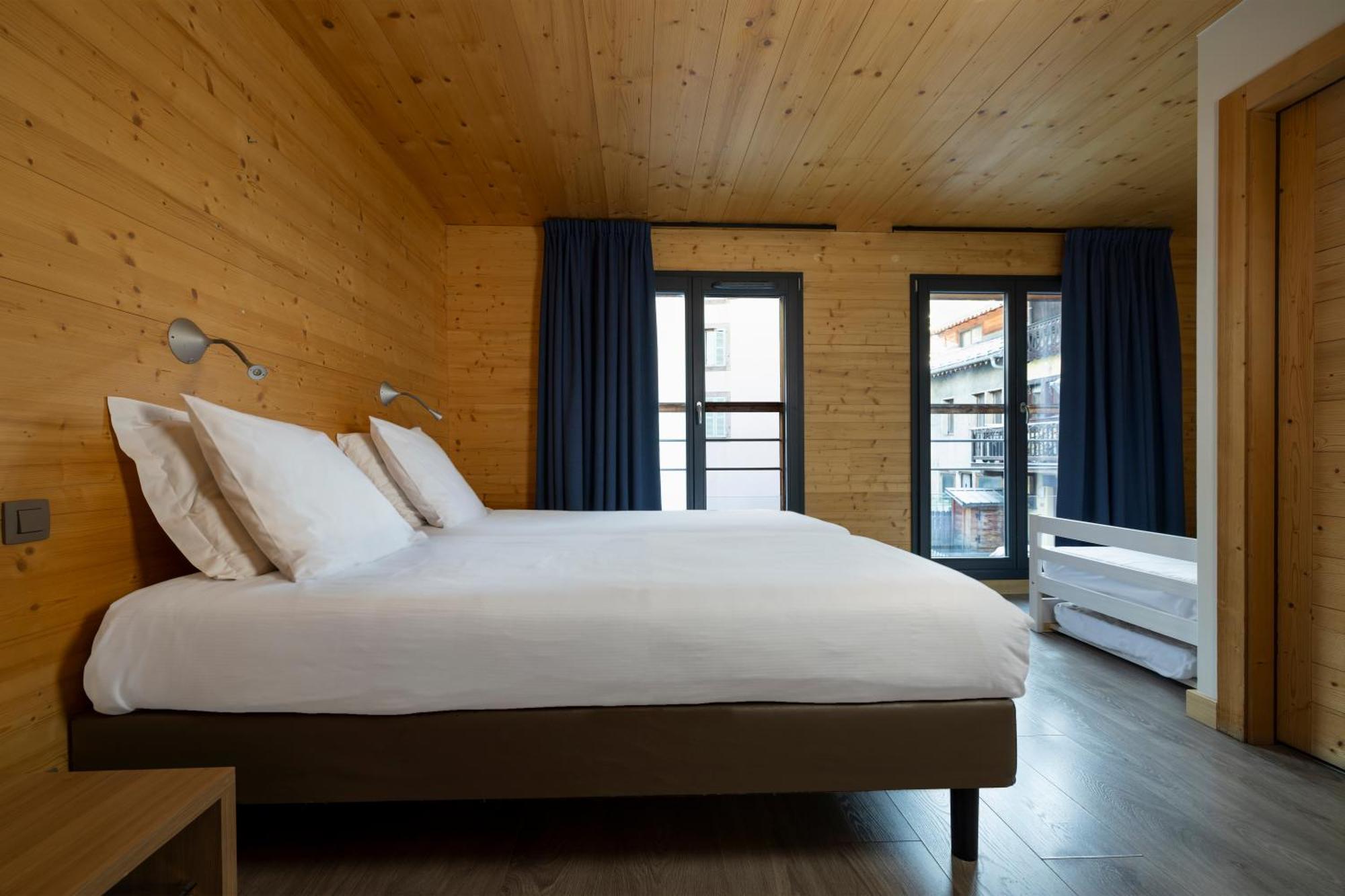 Hotel De L'Arve By Happyculture Chamonix Bagian luar foto