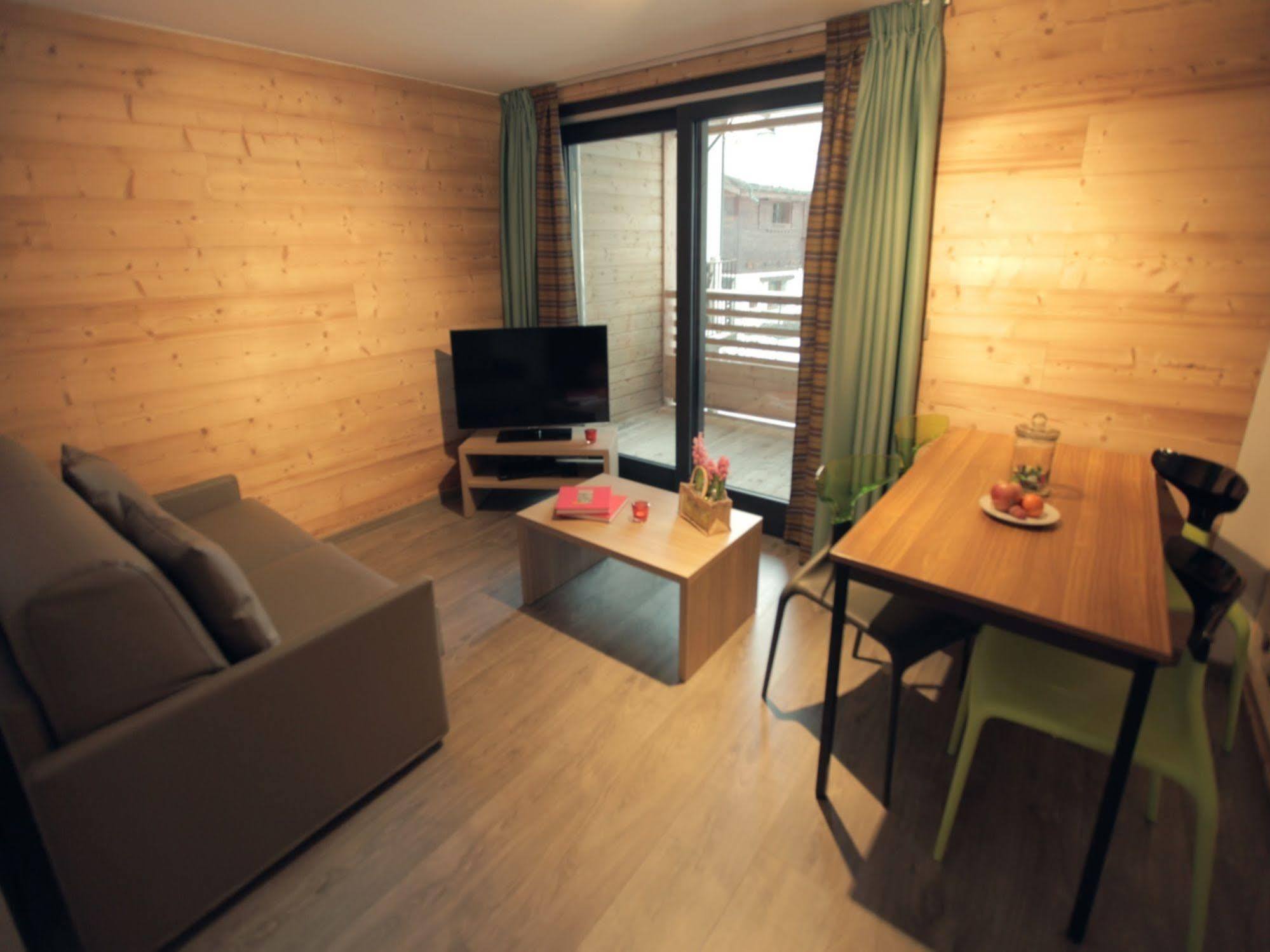 Hotel De L'Arve By Happyculture Chamonix Bagian luar foto