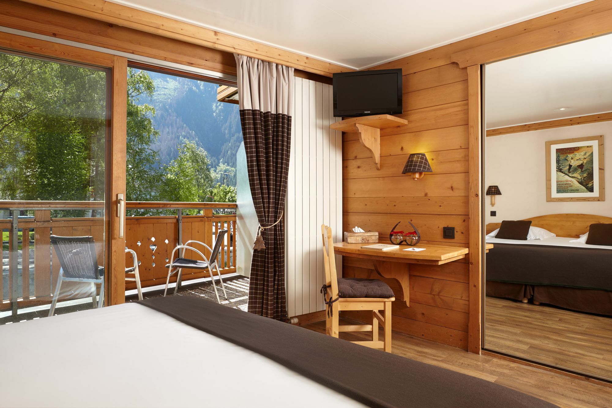 Hotel De L'Arve By Happyculture Chamonix Bagian luar foto